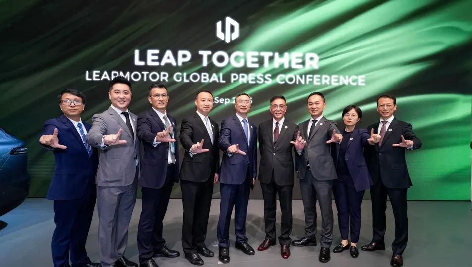 Leapmotor press conference group on stage in Munich.